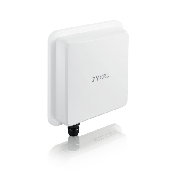 Zyxel Nebula FWA710 router wireless Multi-Gigabit Ethernet Dual-band (2.4 GHz/5 GHz) 5G Bianco